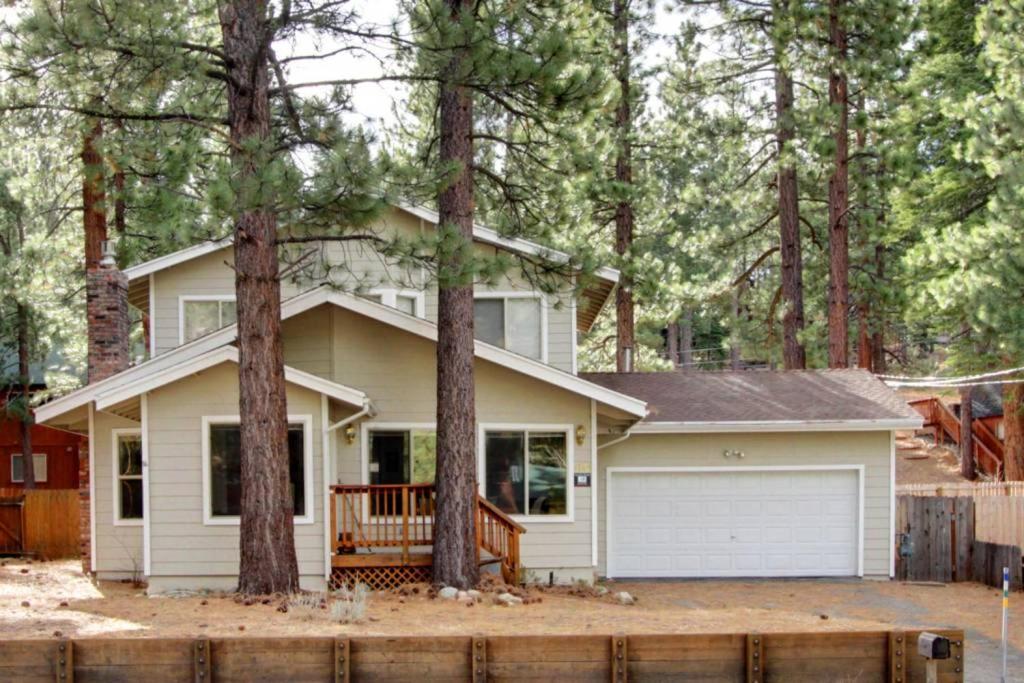 The Golden Bear Lodge Main image 1
